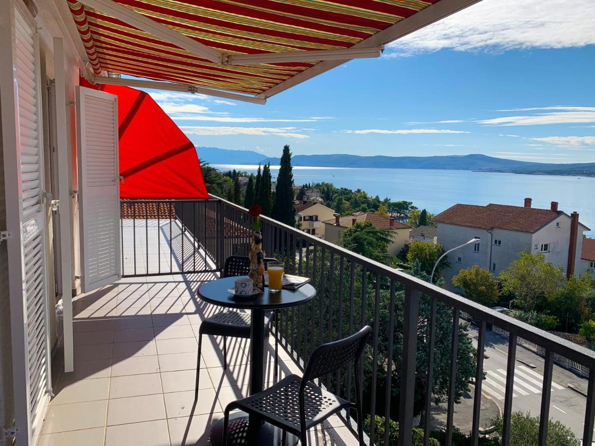 Apartments Julija Crikvenica Eksteriør bilde