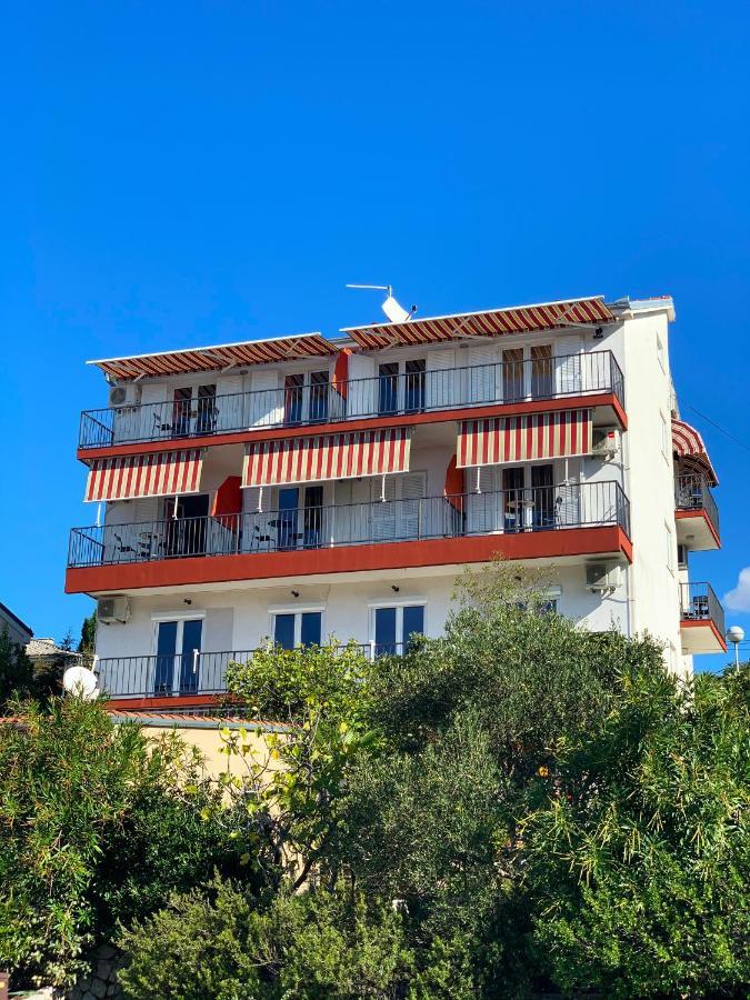 Apartments Julija Crikvenica Eksteriør bilde