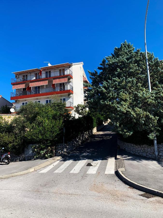 Apartments Julija Crikvenica Eksteriør bilde